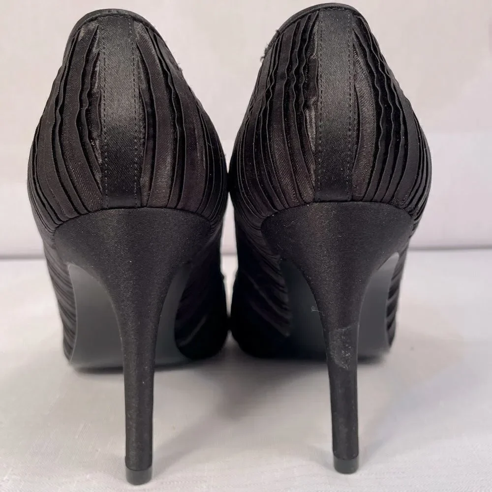 THE TOUCH OF NINA BLACK SATIN 3.5” HEEL SIZE 6.5